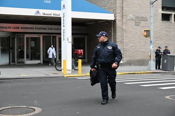 Polis Manhattan New York Taki Mount Sinai Hastanesi Nde Bir — Stok fotoğraf