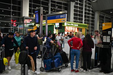 GUARULHOS, SP, 12 / 30 / 2023 - Taşınabilir Gardiyanlar Havalimanı 2023