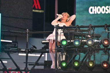 Sabrina Carpenter performs at Dick Clark's New Year's Rockin' Eve With Ryan Seacrest 2024 in Times Square in Manhattan, New York. December 31, 2023, Manhattan, New York, USA: Sabrina Carpenter performs at Dick Clark's New Year's Rockin' Eve 