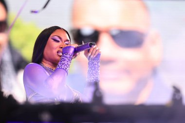 Meghan Thee Aygırı Times Meydanı 'nda yeni yıl arifesinde gösteri yapıyor. 31 Aralık 2023, New York, ABD: Amerikalı rapçi Megan Jovon Ruth Pete, bilinen adıyla Megan Thee Stallion, Houston, Teksas 'tan, yeni yıl arifesinde canlı performans sergiliyor.