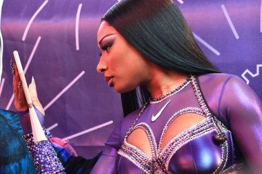 Meghan Thee Aygırı Times Meydanı 'nda yeni yıl arifesinde gösteri yapıyor. 31 Aralık 2023, New York, ABD: Amerikalı rapçi Megan Jovon Ruth Pete, bilinen adıyla Megan Thee Stallion, Houston, Teksas 'tan, yeni yıl arifesinde canlı performans sergiliyor.