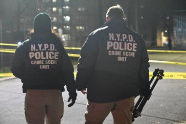 Polis, Salı günü Brooklyn, New York 'ta vurulan 15 yaşındaki çocuğu araştırıyor. 3 Ocak 2024, Brooklyn, New York, ABD: 2 Ocak 2023, Salı günü saat 21: 00 sularında, polis bir erkek vurulma ihbarına yanıt verdi. 