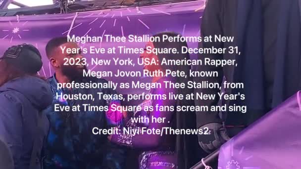 Meghan Thee Stallion Joue Saint Sylvestre Times Square Décembre 2023 — Video