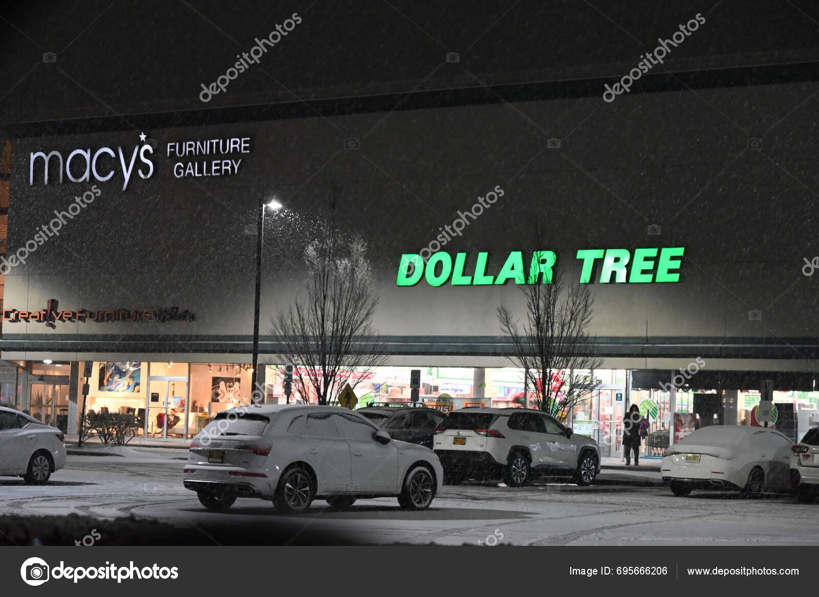 New York City New Jersey's First Snowfall 2024 January 2024 Stock