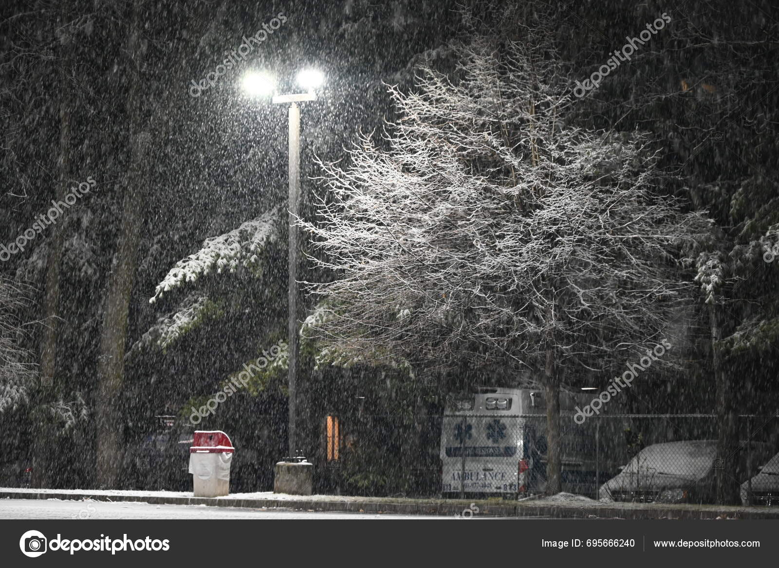 New York City New Jersey's First Snowfall 2024 January 2024 Stock