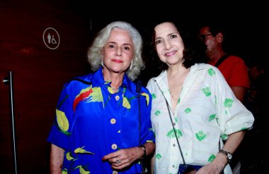 RIO DE JANEIRO (RJ), 01 / 05 / 2023 - PREMIO / PLAY / GIRL / DREINING from Mother 's EYES - The play, Girl dripping from mother' s eyes, with actress Silva Buarque de Holanda at Poeirinha Theatre, in South zone of Rio