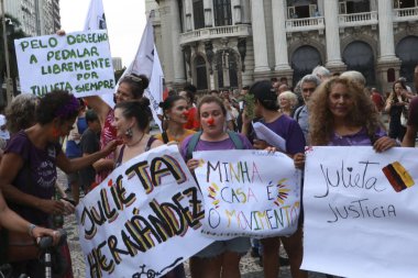 Rio de Janeiro (RJ), Brezilya 01 / 08 / 2024 - Toplumsal hareketler ve genel olarak protestocularla bağlantılı gruplar, bu 8 Pazartesi günü Rio de Janeiro şehir merkezinde toplandı. 
