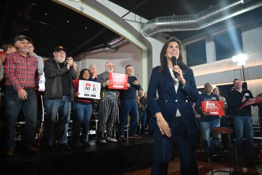 Nikki Haley, Iowa 'daki Cedar Rapids Olimpiyat Tiyatrosu' nda düzenlenen 