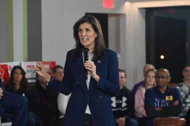 Nikki Haley, Iowa 'daki Cedar Rapids Olimpiyat Tiyatrosu' nda düzenlenen 