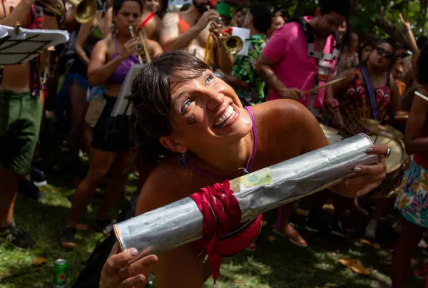 Rio Janeiro Brasilien 2024 Bloco Startet Parfüm Das Hommage Die — Stockfoto