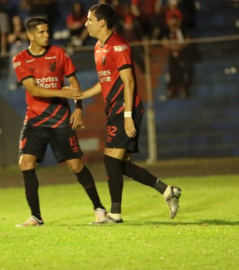 CURITIBA (PR), 01 / 17 / 2024 - Athletico PR 'dan Pablo, Campeonato Paranaens' ın ilk turu için geçerli olan Athletico PR maçında golünü kutluyor