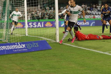 CURITIBA (PR), 01 / 18 / 2024 - Coritiba ile PSTC maçı, 2024 Paranense Şampiyonası 'nın ilk turu için geçerli, 18 Ocak 2024 Perşembe gecesi Couto Pereira Stadyumu' nda 