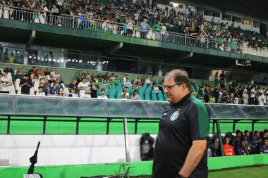 CURITIBA (PR), 01 / 18 / 2024 - Coritiba ile PSTC maçı, 2024 Paranense Şampiyonası 'nın ilk turu için geçerli, 18 Ocak 2024 Perşembe gecesi Couto Pereira Stadyumu' nda 