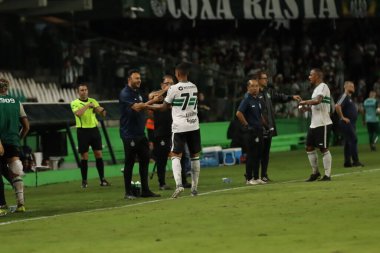 CURITIBA (PR), 01 / 18 / 2024 - Coritiba 'dan Eberth puanları ve 2024 Paranaense Şampiyonası' nın ilk turu için geçerli olan PSTC 'ye karşı Coritiba maçında amacını kutluyor