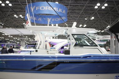 New York Tekne Şovu. 24 Ocak 2024, New York, ABD. Uluslararası Tekne Endüstrisi 'ne (IBI) göre, New York Teknesi 1905' ten beri devam etmektedir ve dünyanın en eski ve en uzun süreli tekne fuarıdır.. 