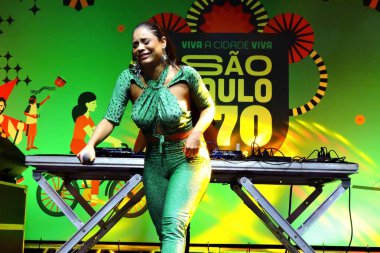SAO PAULO (SP), Brezilya 01 / 25 / 2024 - Şarkıcı Lexa, Sao Paulo 'nun 470. kuruluş yıldönümü münasebetiyle bu Perşembe günü öğleden sonra Centro Cultural de Juventude' da bir konser verdi.. 