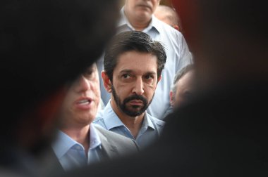 Sao Paulo (SP), Brezilya 01 / 29 / 2024 - Sao Paulo Tarcisio de Freitas valisi ve Belediye Başkanı Ricardo Nunes, Morumbi 'deki Antonico nehrinin bir kısmının kanalize edildiğini duyurdu. 