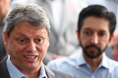 Sao Paulo (SP), Brezilya 01 / 29 / 2024 - Sao Paulo Tarcisio de Freitas valisi ve Belediye Başkanı Ricardo Nunes, Morumbi 'deki Antonico nehrinin bir kısmının kanalize edildiğini duyurdu. 