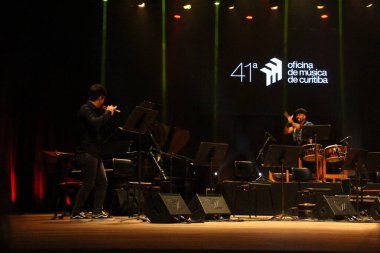 CURITIBA (PR), Brazil 01 / 26 / 2024 Curitiba 'nın 41. Müzik Atölyesi kapsamında, Orquestra a Base de Corda (Orquestra a Base de Corda) Guaira Tiyatrosu' nda sahne aldı. 