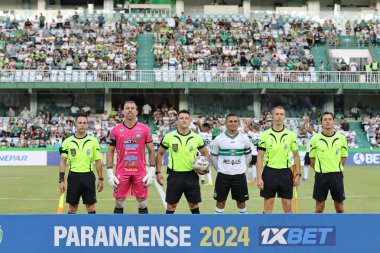CURITIBA (PR), 01 / 28 / 2024 - Coritiba ile Operario arasındaki maç için Pereira Stadyumu 'ndaki 4. tur Paranense Şampiyonası için bu Pazar gecesi geçerli bir atış (28)).