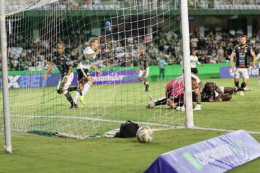 CURITIBA (PR), 01 / 28 / 2024 - FOOTBALL / CAMPEONATO PARANAENSE 2024 / CORITIBA / OPERARIO - Coritiba 'dan Matheus Frizzo Coritiba ve Operario arasında oynanan maçın dördüncü turunda ikinci golü attı ve Coritiba ve Operario arasında geçerli olan ikinci golü kutladı.