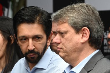 Sao Paulo (SP), Brezilya 01 / 29 / 2024 - Sao Paulo Tarcisio de Freitas valisi ve Belediye Başkanı Ricardo Nunes, Morumbi 'deki Antonico nehrinin bir kısmının kanalize edildiğini duyurdu. 