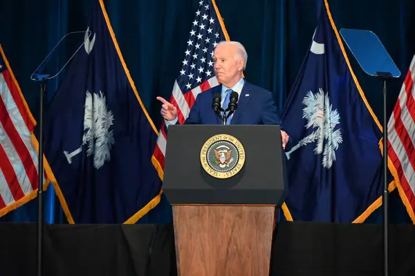 Präsident Joe Biden Hält Eine Rede Bei South Carolinas First — Stockfoto