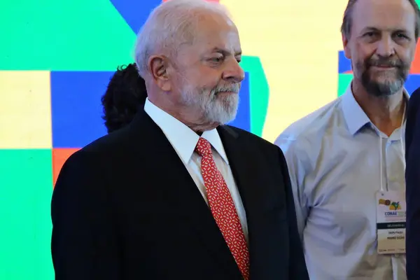 巴西利亚 巴西01 2024 巴西总统路易斯 伊纳西奥 达席尔瓦参加了全国教育会议的最后一次全体会议 — 图库照片