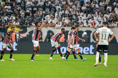 SAO PAULO (SP), 01 / 30 / 2024 - PAULISTA CHAMPIONSHIONSHIP 2024: CORINTHIANS-SAO PAULO - Luiz Gustavo, Sao Paulo 'nun 2024 Paulista Şampiyonası' nın dördüncü turu için geçerli olan ikinci golünü attı.