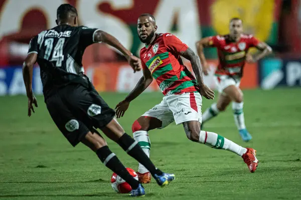 Sao Paulo (SP), Brezilya 31 / 01 / 2024 - Campeonato Paulista 2024 'ün dördüncü turu için geçerli olan Portuguesa ile Ponte Preta arasındaki maç, bu Çarşamba gecesi Sao Paulo-SP' deki Estadio Oswaldo Teixeira Duarte, Caninde 'de yapıldı.