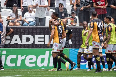 Sao Paulo (SP), Brezilya 04 / 02 / 2024 - Jenison, So Paulo 'nun doğu bölgesindeki Neo Quimica Arena' da düzenlenen Campeonato Paulista 2024 'ün beşinci turu için geçerli olan Corinthians ve Novorizontino arasında oynanan karşılaşmada golünü kutluyor.