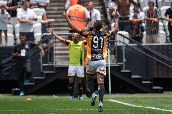 Sao Paulo (SP), Brezilya 04 / 02 / 2024 - Jenison, So Paulo 'nun doğu bölgesindeki Neo Quimica Arena' da düzenlenen Campeonato Paulista 2024 'ün beşinci turu için geçerli olan Corinthians ve Novorizontino arasında oynanan karşılaşmada golünü kutluyor.