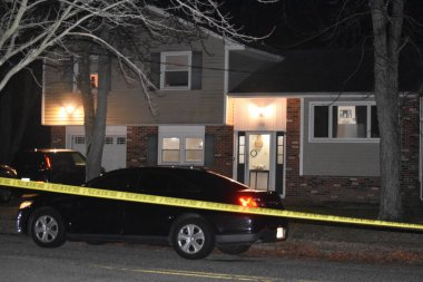 Willingboro, New Jersey 'de birkaç kez bıçaklanmış. 4 Şubat 2024, Willingboro, New Jersey, ABD: Bir kişinin Pazar akşamı Willingboro, New Jersey 'de 10 Rose Caddesi' nde defalarca bıçaklandığı bildirildi.. 