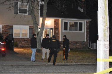 Willingboro, New Jersey 'de birkaç kez bıçaklanmış. 4 Şubat 2024, Willingboro, New Jersey, ABD: Bir kişinin Pazar akşamı Willingboro, New Jersey 'de 10 Rose Caddesi' nde defalarca bıçaklandığı bildirildi.. 