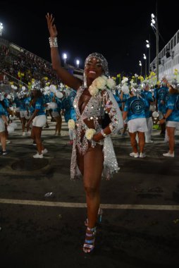 4 Şubat 2024 Pazar günü Brezilya 'nın Rio de Janeiro şehrinin merkezindeki Marques de Sapucai' de düzenlenen Imperatriz Leopoldinense samba okulunun teknik provası.