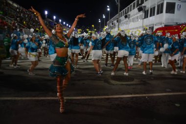 4 Şubat 2024 Pazar günü Brezilya 'nın Rio de Janeiro şehrinin merkezindeki Marques de Sapucai' de düzenlenen Imperatriz Leopoldinense samba okulunun teknik provası.