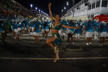 4 Şubat 2024 Pazar günü Brezilya 'nın Rio de Janeiro şehrinin merkezindeki Marques de Sapucai' de düzenlenen Imperatriz Leopoldinense samba okulunun teknik provası.