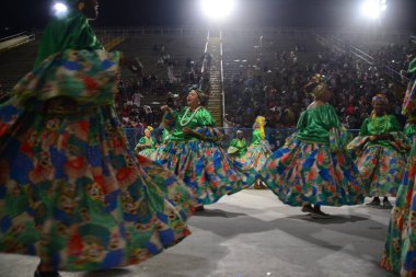 4 Şubat 2024 Pazar günü Brezilya 'nın Rio de Janeiro şehrinin merkezindeki Marques de Sapucai' de düzenlenen Imperatriz Leopoldinense samba okulunun teknik provası.