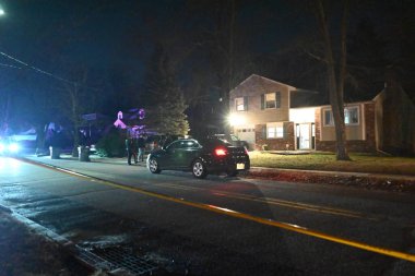 Willingboro, New Jersey 'de birkaç kez bıçaklanmış. 4 Şubat 2024, Willingboro, New Jersey, ABD: Bir kişinin Pazar akşamı Willingboro, New Jersey 'de 10 Rose Caddesi' nde defalarca bıçaklandığı bildirildi.. 