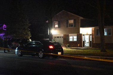 Willingboro, New Jersey 'de birkaç kez bıçaklanmış. 4 Şubat 2024, Willingboro, New Jersey, ABD: Bir kişinin Pazar akşamı Willingboro, New Jersey 'de 10 Rose Caddesi' nde defalarca bıçaklandığı bildirildi.. 