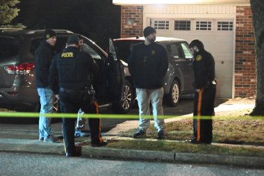 Willingboro, New Jersey 'de birkaç kez bıçaklanmış. 4 Şubat 2024, Willingboro, New Jersey, ABD: Bir kişinin Pazar akşamı Willingboro, New Jersey 'de 10 Rose Caddesi' nde defalarca bıçaklandığı bildirildi.. 