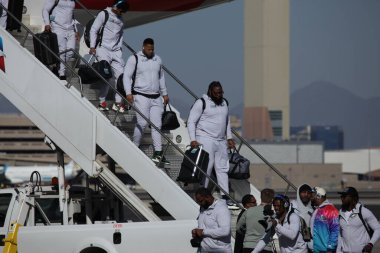 Goldwater Ulusal Muhafız Üssü-Arizona 'ya SuperbowlVII için Eagles Players' ın gelişi. 5 Şubat 2023, Phoenix, Arizona, ABD: Goldwater Ulusal Muhafız Üssü Arizona 'daki Philadelphia Eagles Oyuncuları SuperBowlVII maçı için geldiler 