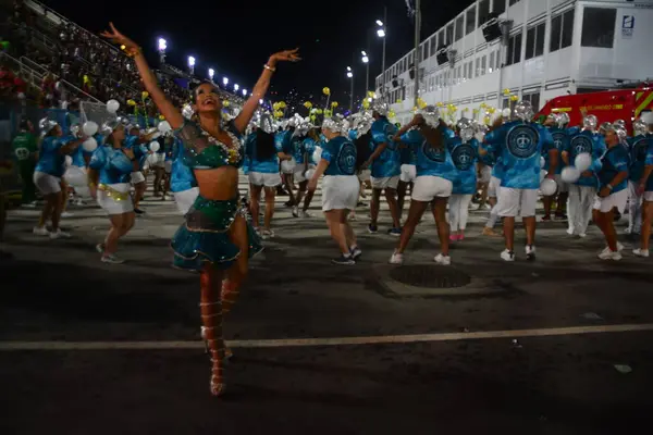 4 Şubat 2024 Pazar günü Brezilya 'nın Rio de Janeiro şehrinin merkezindeki Marques de Sapucai' de düzenlenen Imperatriz Leopoldinense samba okulunun teknik provası.