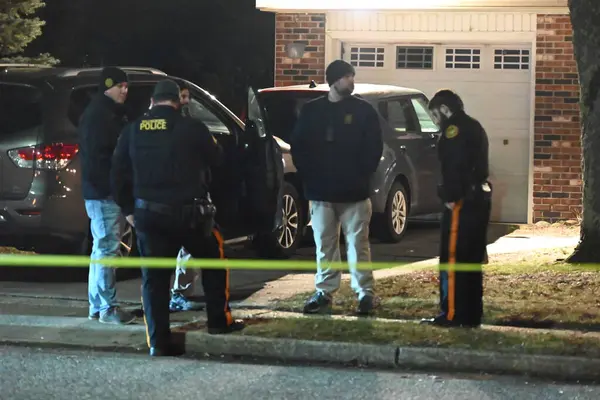 Willingboro, New Jersey 'de birkaç kez bıçaklanmış. 4 Şubat 2024, Willingboro, New Jersey, ABD: Bir kişinin Pazar akşamı Willingboro, New Jersey 'de 10 Rose Caddesi' nde defalarca bıçaklandığı bildirildi.. 