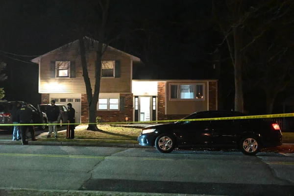 Willingboro, New Jersey 'de birkaç kez bıçaklanmış. 4 Şubat 2024, Willingboro, New Jersey, ABD: Bir kişinin Pazar akşamı Willingboro, New Jersey 'de 10 Rose Caddesi' nde defalarca bıçaklandığı bildirildi.. 