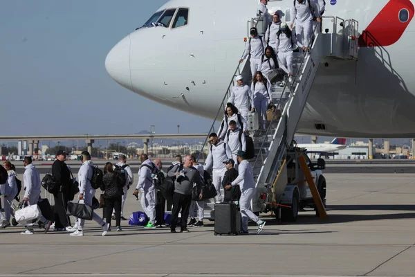 Goldwater Ulusal Muhafız Üssü-Arizona 'ya SuperbowlVII için Eagles Players' ın gelişi. 5 Şubat 2023, Phoenix, Arizona, ABD: Goldwater Ulusal Muhafız Üssü Arizona 'daki Philadelphia Eagles Oyuncuları SuperBowlVII maçı için geldiler 