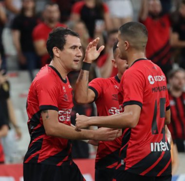 CURITIBA (PR), Brezilya 02 / 07 / 2024 - Pablo, Athletico PR ve FC Cascavel arasında oynanan 2024 Paranaense Şampiyonası 'nın 7. Raundunda geçerli olan maçta golü kutluyor