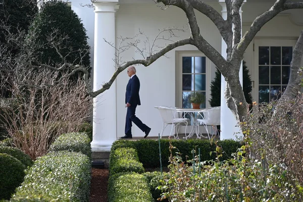 Presidente Estados Unidos Joe Biden Abandona Jardín Sur Casa Blanca —  Fotos de Stock