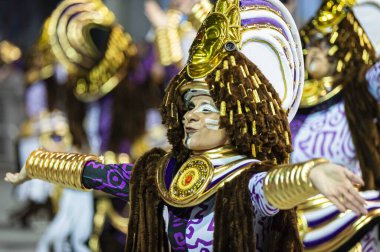 SAO PAULO (SP), Brezilya 02 / 09 / 2024 - Anhembi Sambadrome 'da düzenlenen Sao Paulo samba okullarının özel bir grubunun geçit töreni sırasında Bağımsız Tricolor