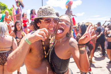 Rio de Janeiro RJ Brezilya 02 / 10 / 2023 şenlikleri, bu Cumartesi sabahı Amigos da Onca bloğunun geçit töreninde Rio de Janeiro 'nun güneyindeki Flamengo setini doldurdu (7)) 